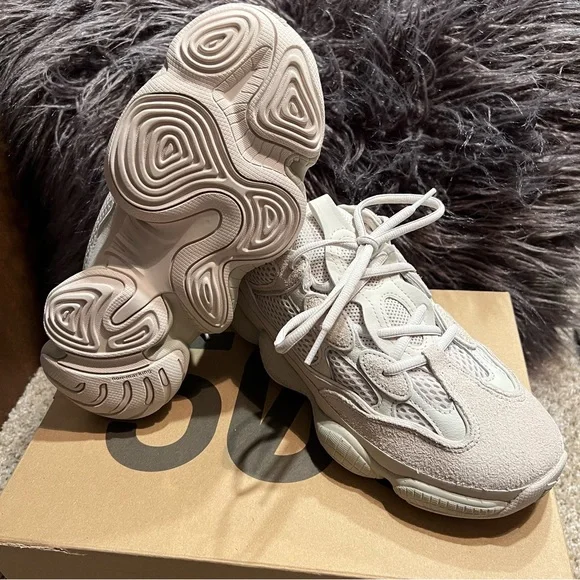 adidas | Yeezy 500 Blush - Picture 7 of 16